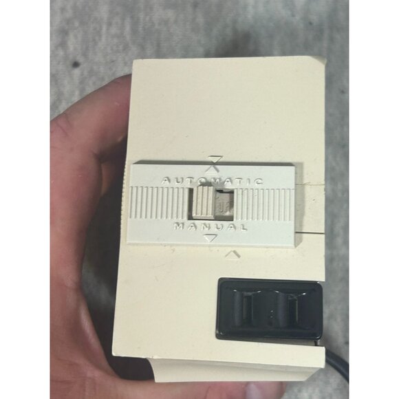 Vintage Automatic Timer 24 Hour For Lamp and Small Appliances Ingram - Picture 5 of 5